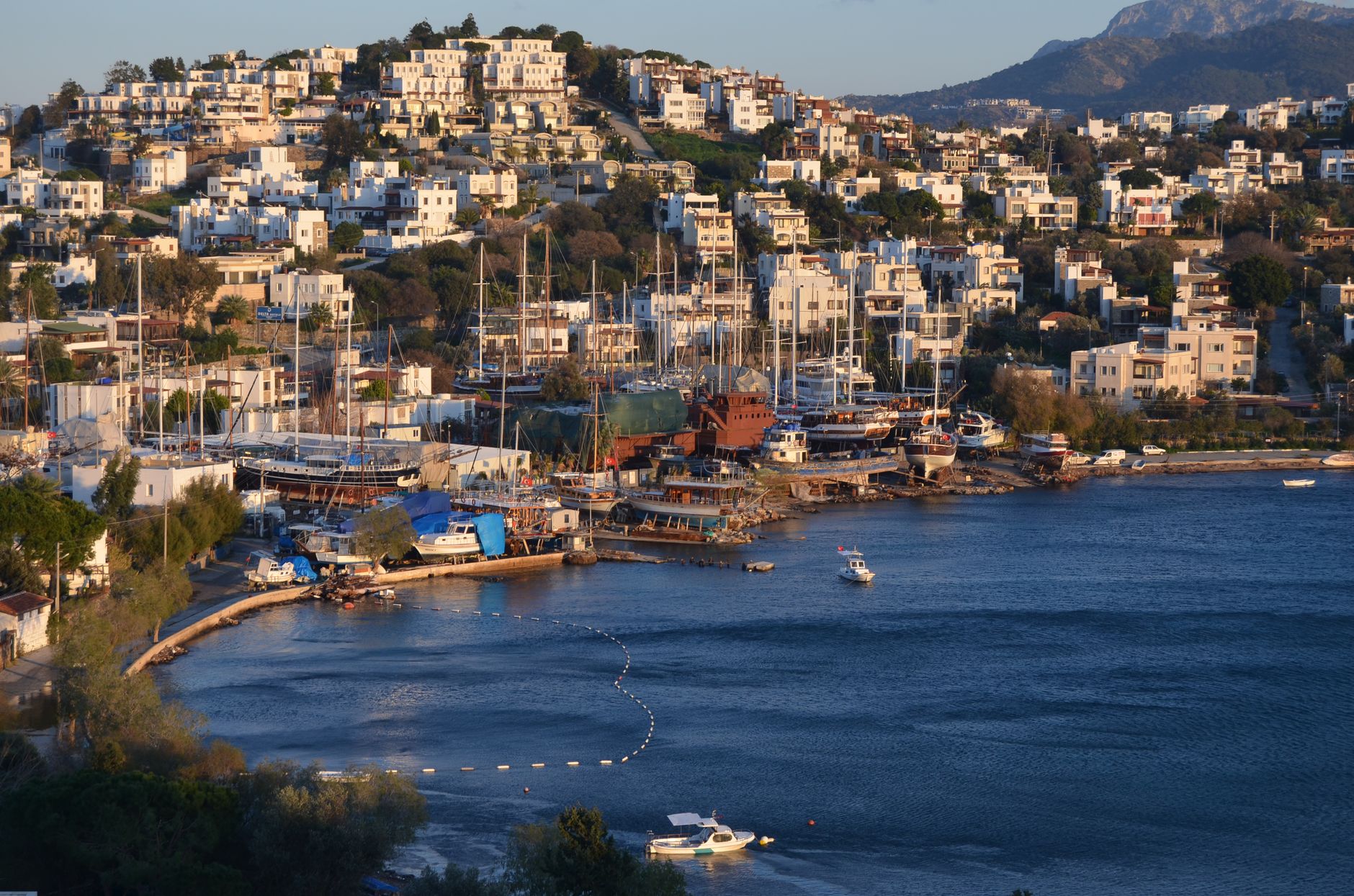 Bodrum'da Villa Satın Alma Rehberi 2026: Bölgeler, Tapu Süreci ve Yatırım Analizi