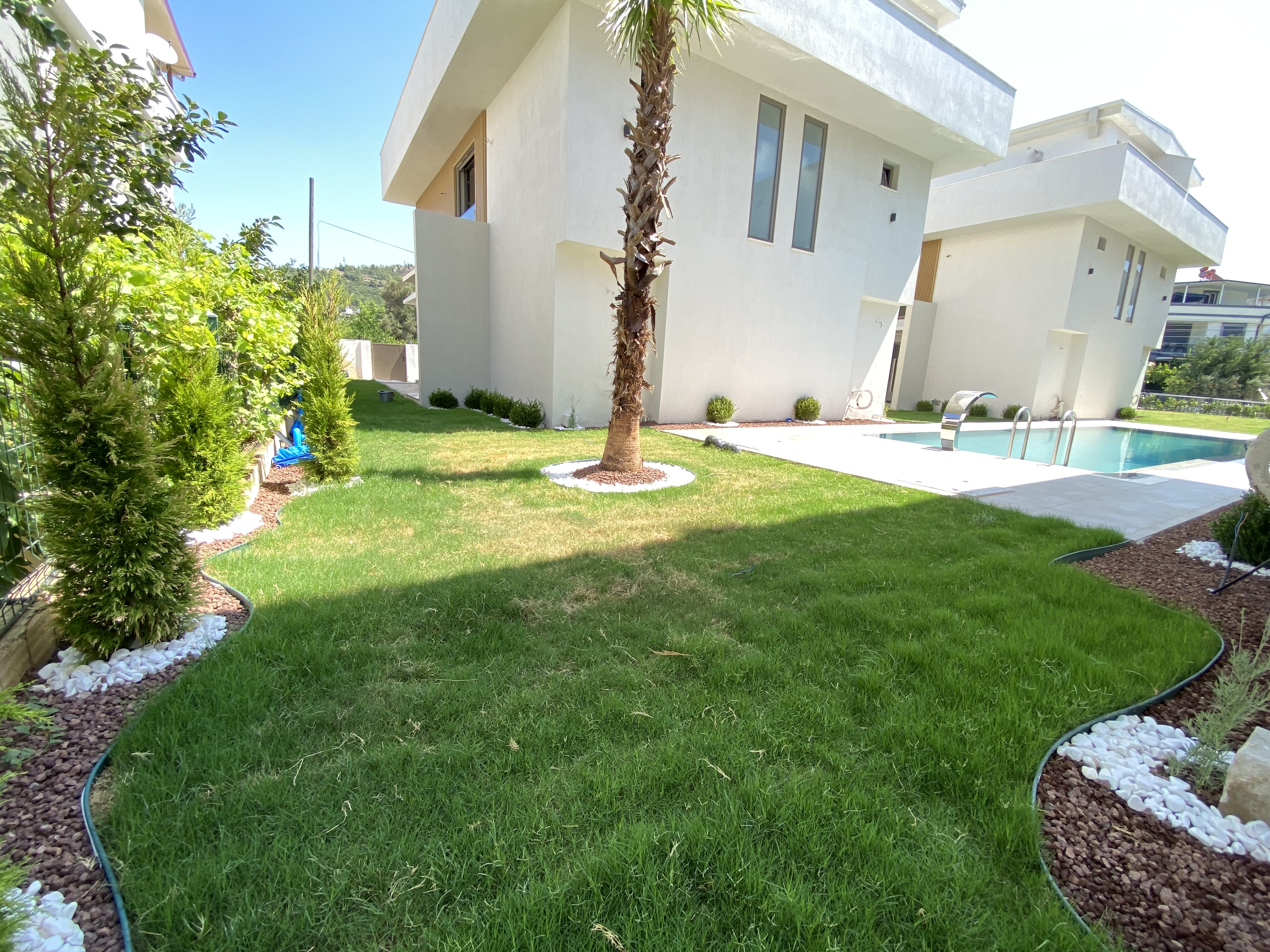 Seferihisar Mersin Alanı Denize 350 m, Havuzlu Ve Yerden Isıtmalı Lüks Köşe Villa — 14 / 30