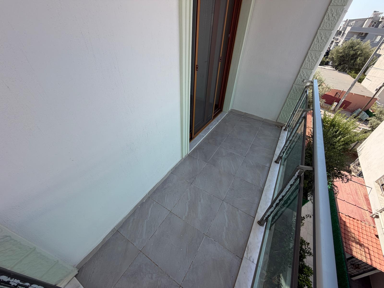 Seferihisar Ürkmez, teraslı Full Deniz Manzaralı Satılık Dublex Daire 2+1 — 20 / 30