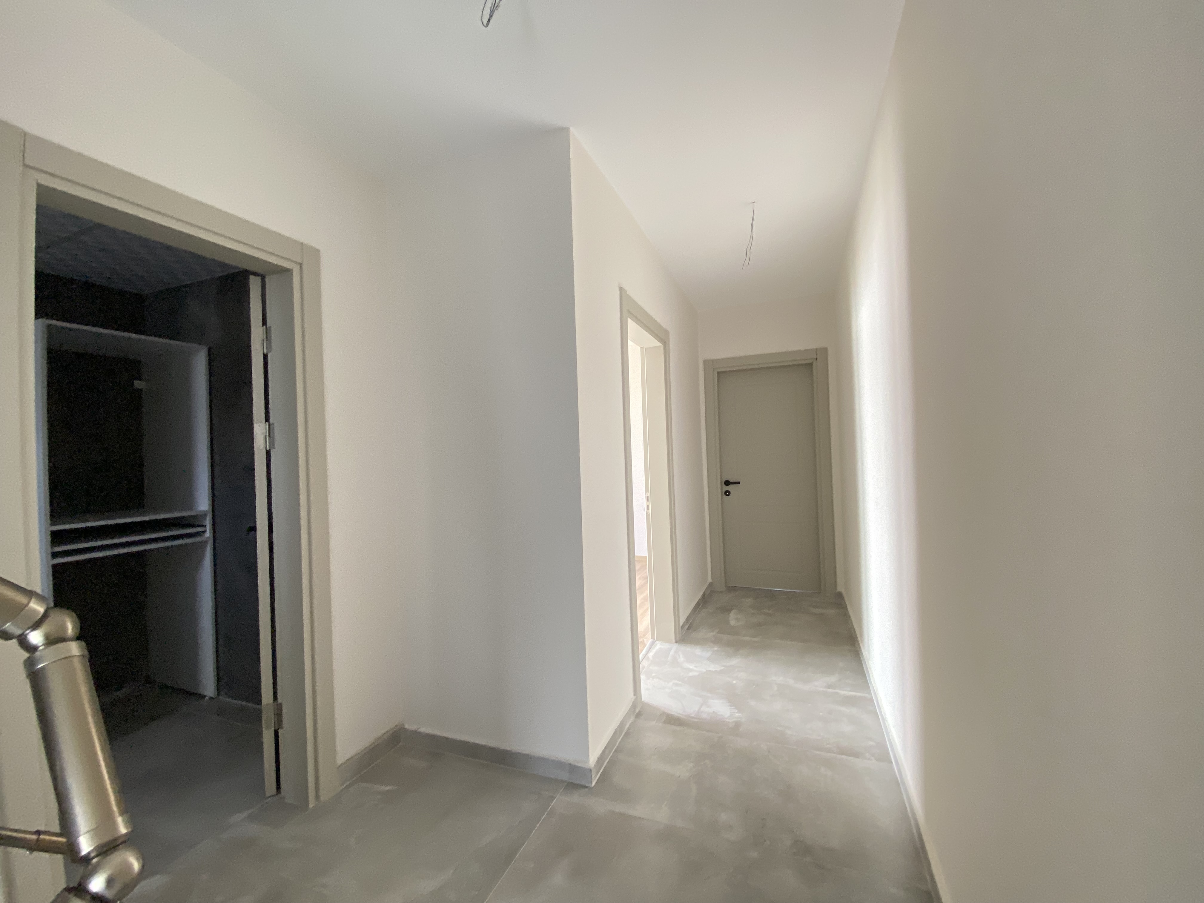 Seferihisar Mersin Alanı Denize 350 m, Havuzlu Ve Yerden Isıtmalı Lüks Köşe Villa — 28 / 30