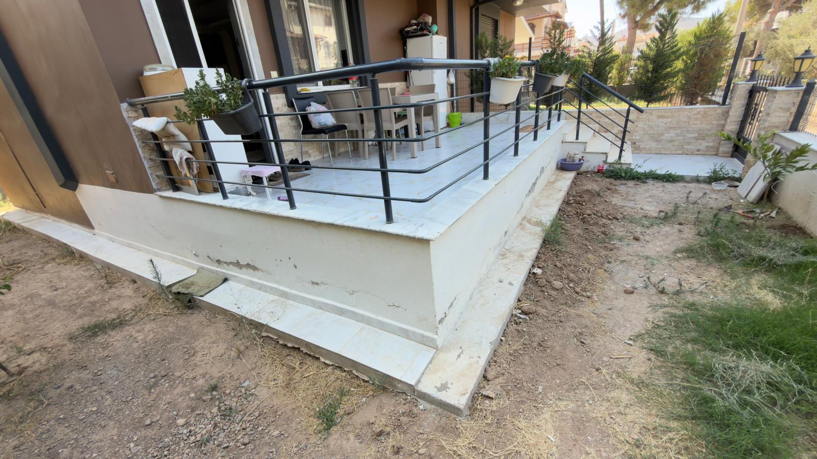 Seferihisar Doğanbey Cumhuriyet Mahallesi'nde Denize Yakın 3+1 Lüks Villa — 24 / 30