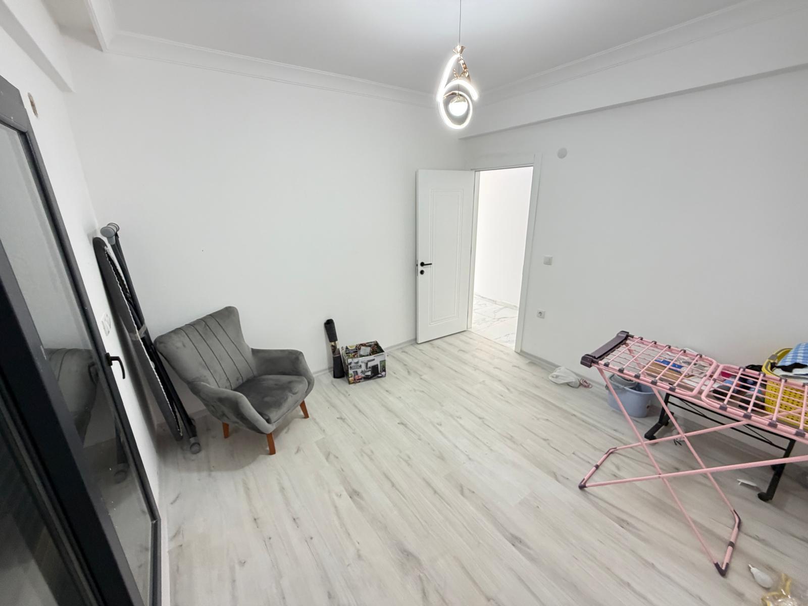 Seferihisar'da:güneş Enerjili,yerden Isıtmalı,full Eşyalı Satılık 3+1 Villa — 18 / 30