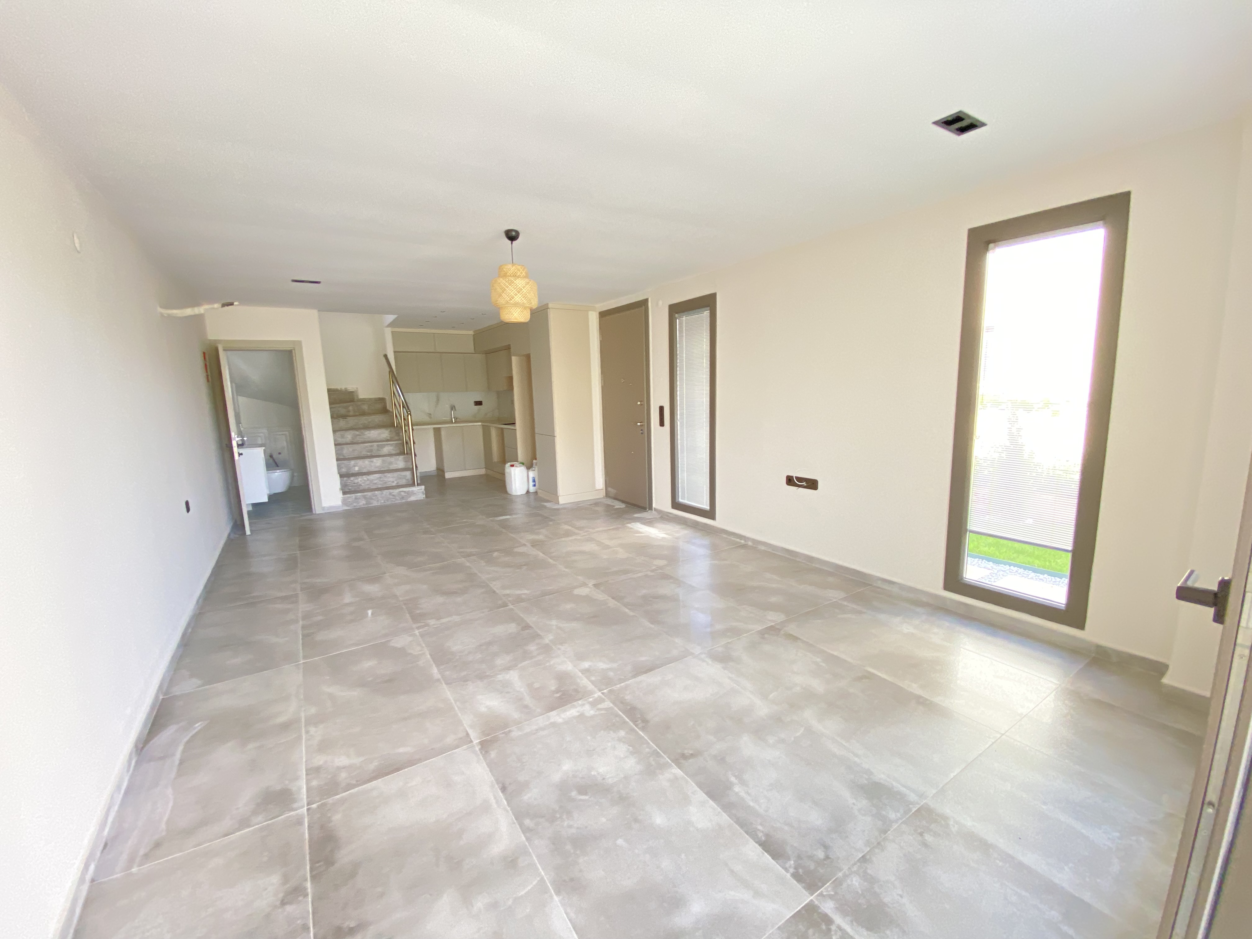 Seferihisar Mersin Alanı Denize 350 m, Havuzlu Ve Yerden Isıtmalı Lüks Köşe Villa — 12 / 30