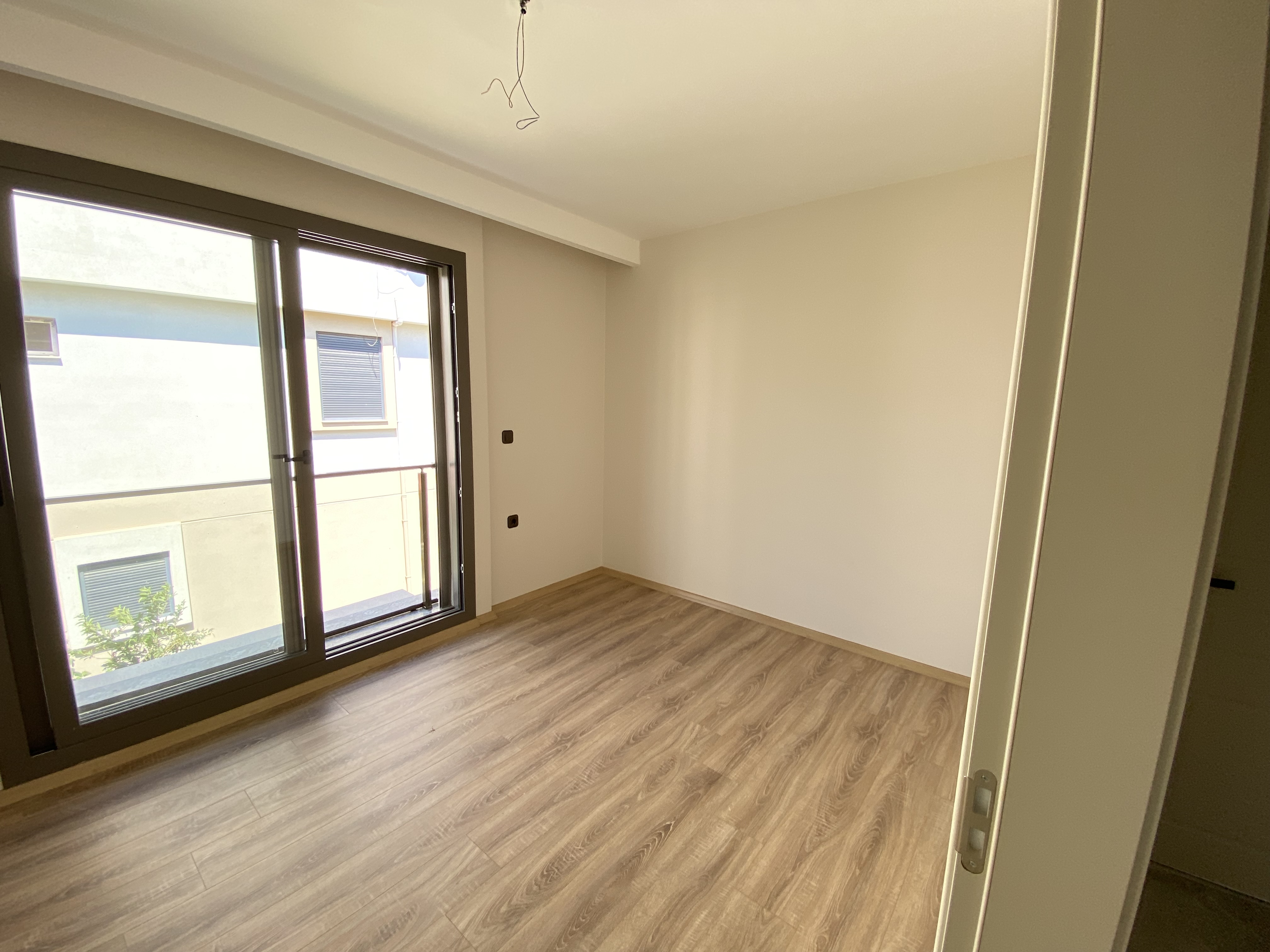 Seferihisar Mersin Alanı Denize 350 m, Havuzlu Ve Yerden Isıtmalı Lüks Köşe Villa — 20 / 30