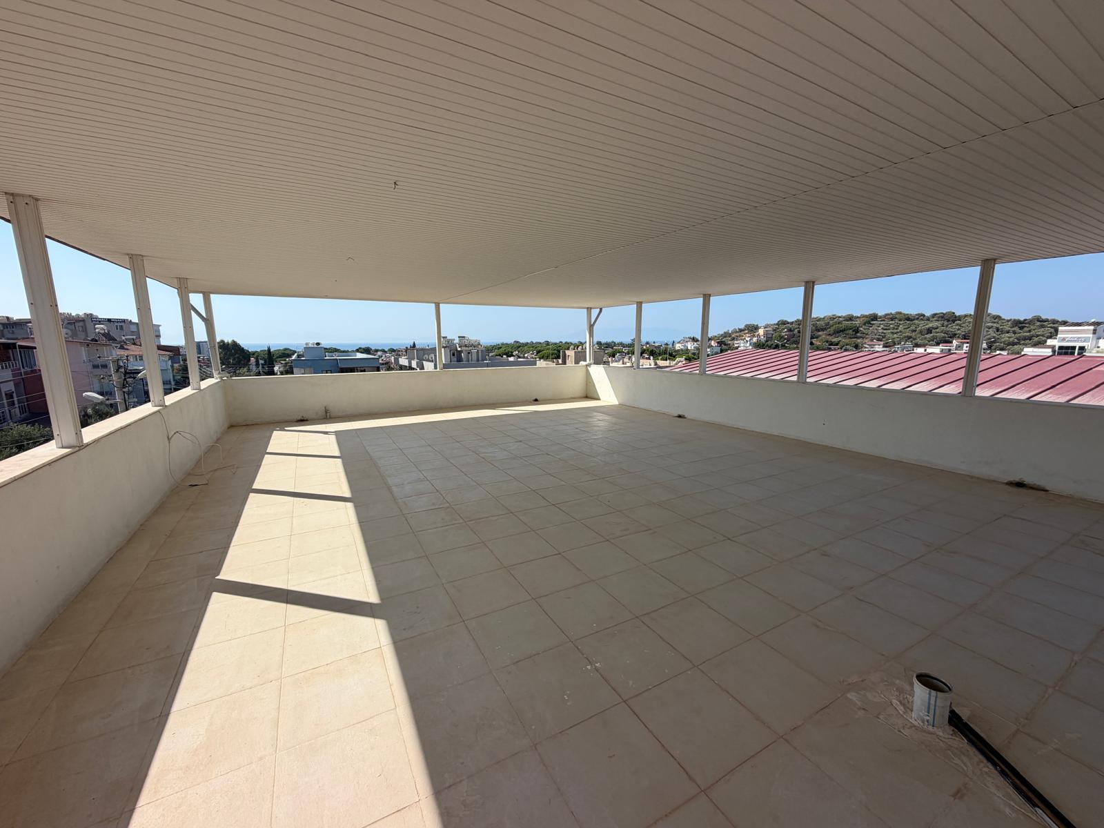 Seferihisar Ürkmez, teraslı Full Deniz Manzaralı Satılık Dublex Daire 2+1 — 27 / 30