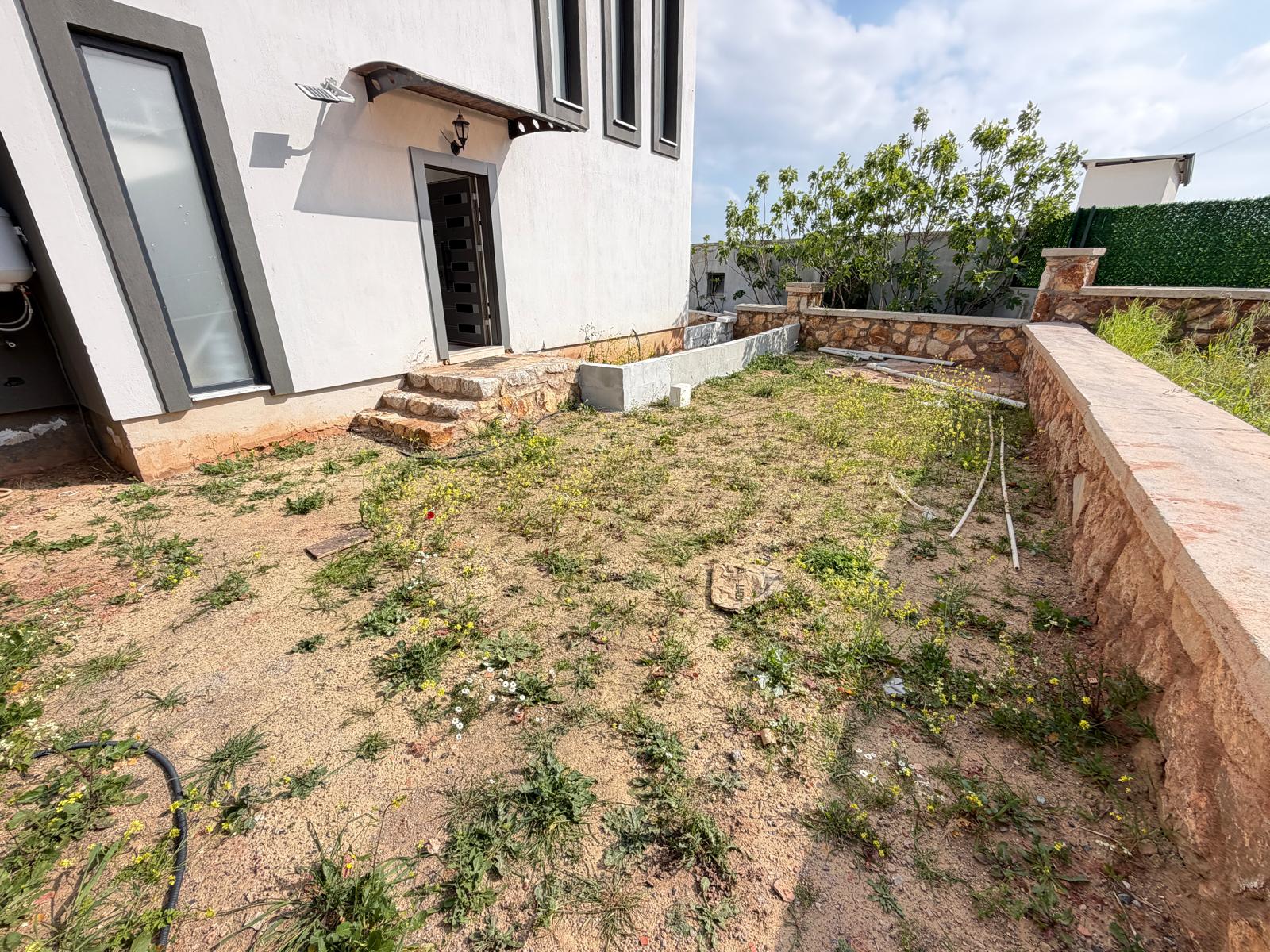 Seferihisar'da:güneş Enerjili,yerden Isıtmalı,full Eşyalı Satılık 3+1 Villa — 9 / 30