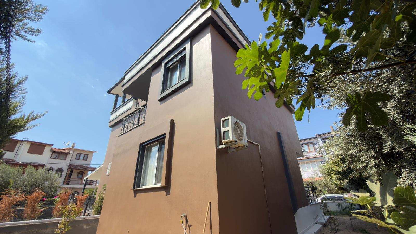 Seferihisar Doğanbey Cumhuriyet Mahallesi'nde Denize Yakın 3+1 Lüks Villa — 14 / 30