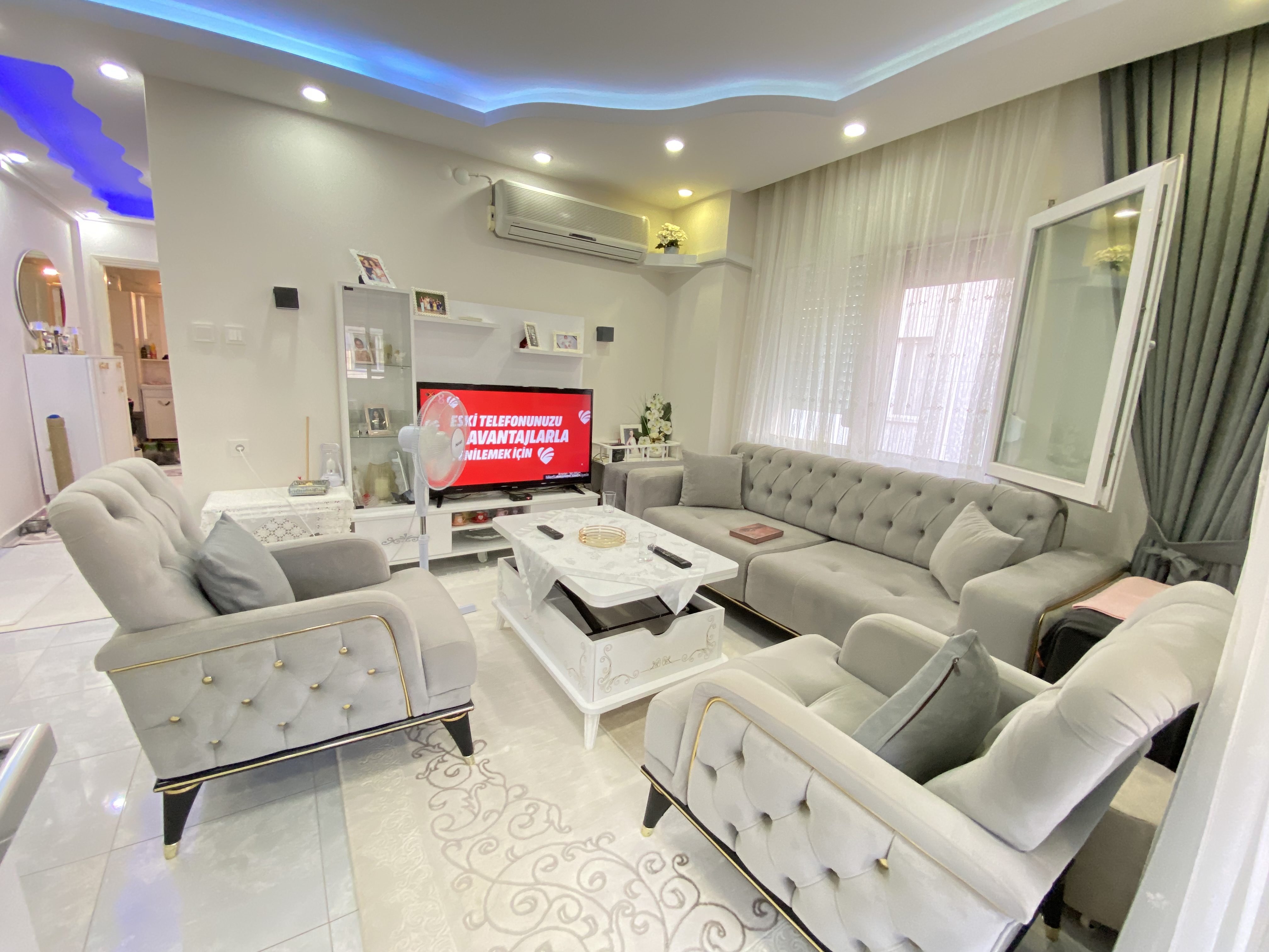 Seferihisar Bengiler Maviye Komşu, taşınmaya Hazır! Isı Pompalı, geniş Satılık 2+1 Daire — 3 / 25